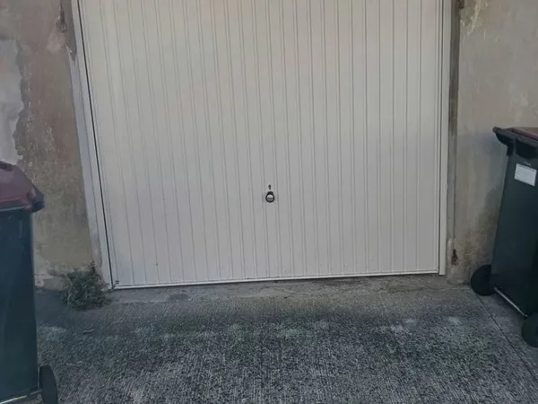 Stationnement Location Lestiac-sur-Garonne  20m² 120€