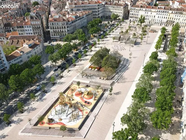 Local 230 m²