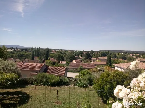 Vends à MAZAN : Villa 88 m² + Studio 53 m² + Dépendances 64 m² sur terrain de 950 m²