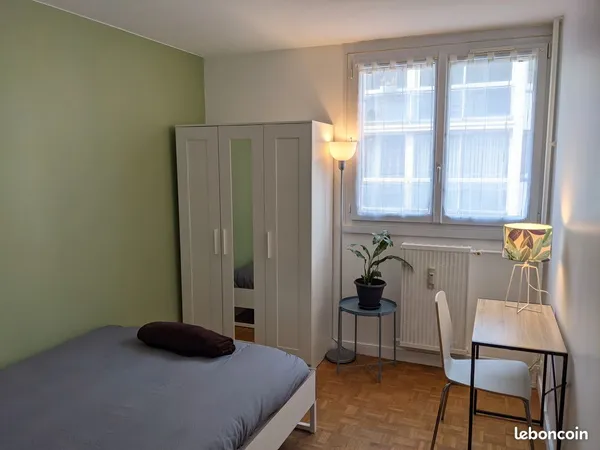 Chambre éligible APL dans colocation calme et confortable - Ligne 8 Créteil Université