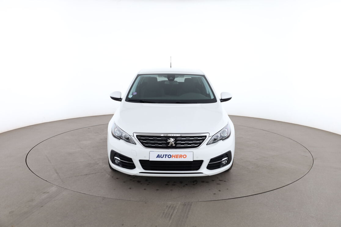 Peugeot 308 1.2 PureTech Allure — photo 8
