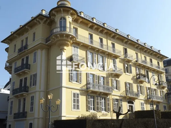 Studio en duplex : Hyper Centre, "Les Ambassadeurs" Avenue Charles De Gaulle Aix les Bains