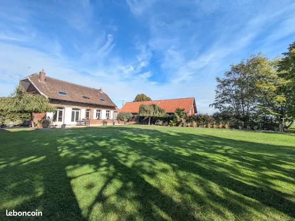 Ferme 8 pièces 300 m²
