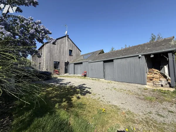 Maison 9 pièces 218 m²