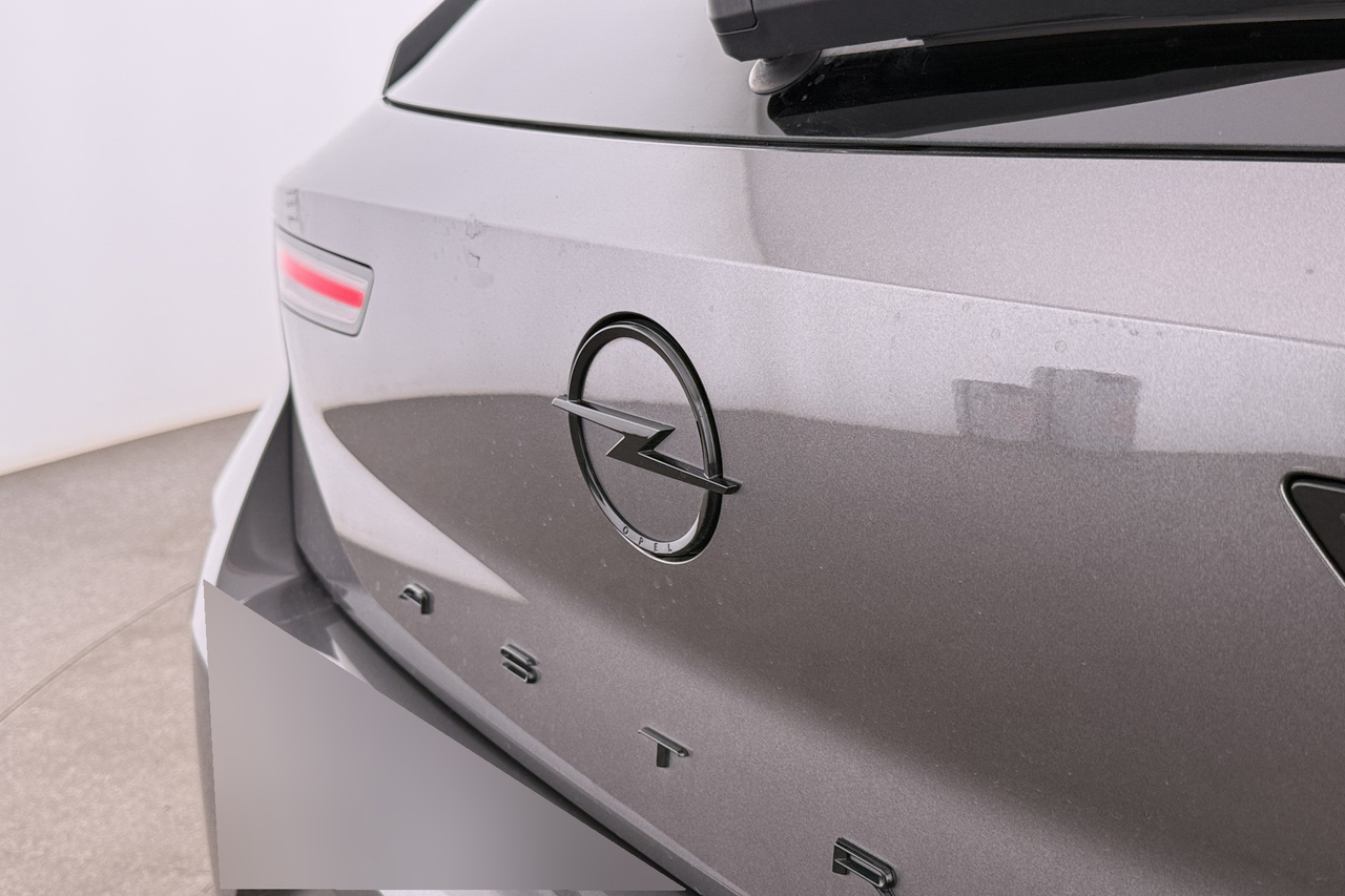Opel Astra — photo 9