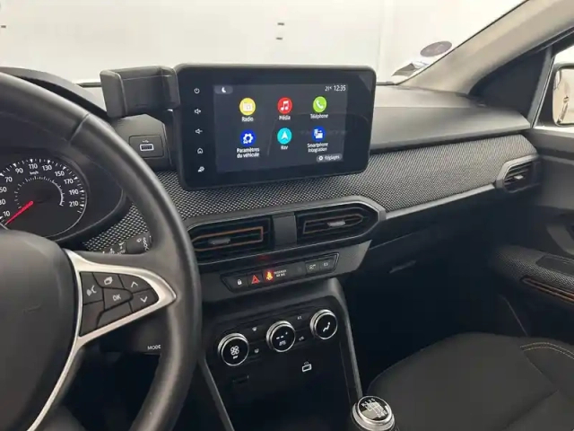 Dacia Sandero eco-g 100 — photo 22