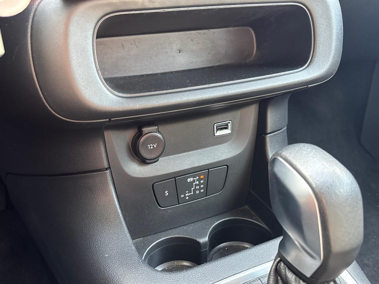 Citroën C3 1.2 puretech 110ch s&s shine eat6 — photo 22