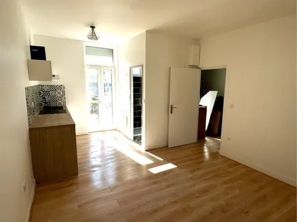 Studio refait à neuf terrasse jardin Barnabé