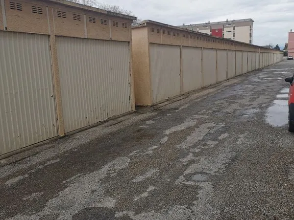 Garage La Comtadine