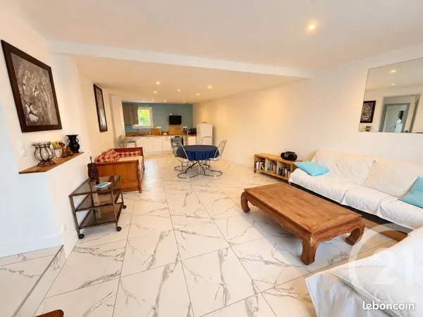 Appartement 2 pièces 64 m²