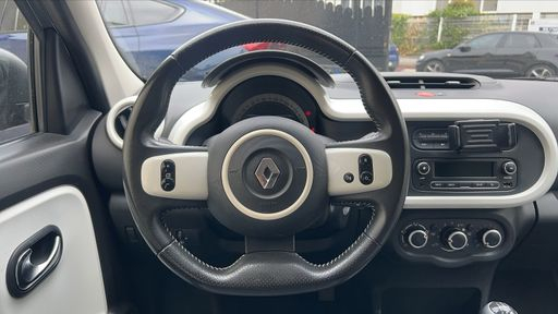 Renault Twingo 0.9 TCe 90 - Limited – 2017 – 75596 km – Essence – Boîte Manuelle — photo 49