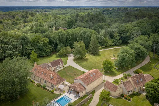 Maison 11 pièces 426 m²