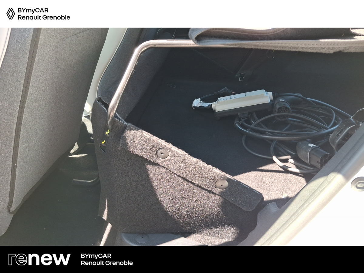 Renault Zoe R110 - 22B — photo 12