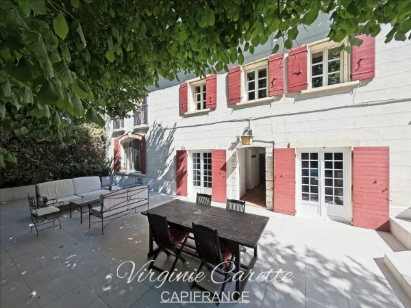 Maison 7 pièces 214 m²