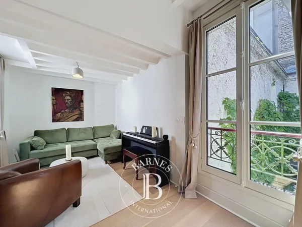 Le service location courte durée de la maison BARNES vous présente ce bien :