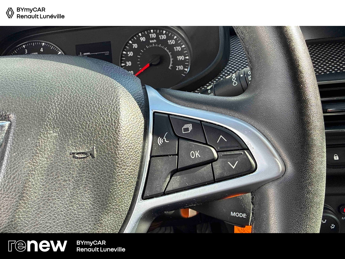 Dacia Sandero TCe 90 CVT - 22 — photo 17