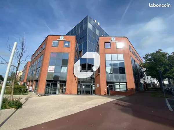 Bureaux 151 m²