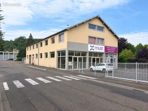 À LOUER - LOCAL PROFESSIONNEL / COMMERCIAL - 77 m² - PARC BRADFER / ZONE OUDINOT - BAR-LE-DUC
