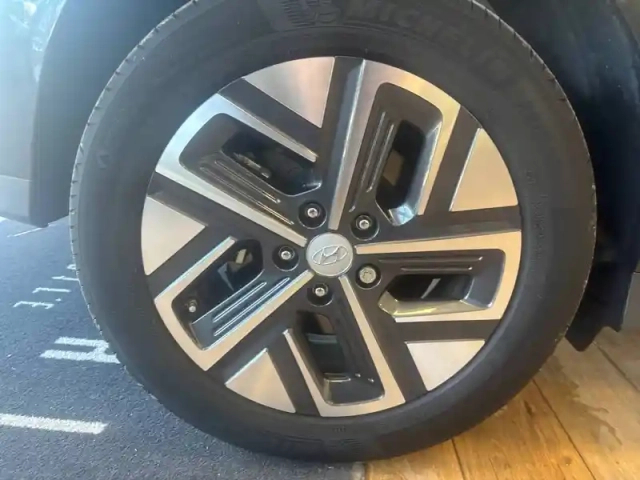Hyundai Kona electrique 64 kwh - 204 ch — photo 17