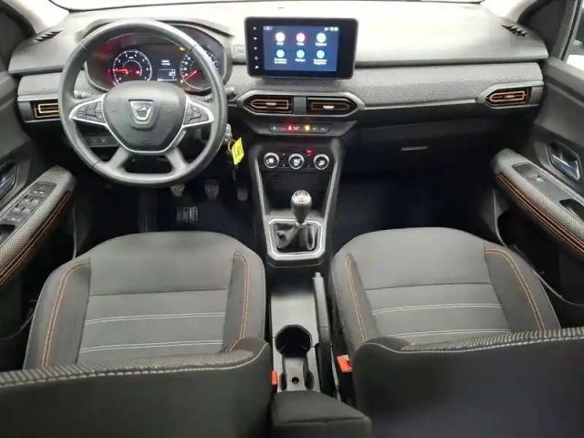 Dacia Sandero eco-g 100 — photo 11