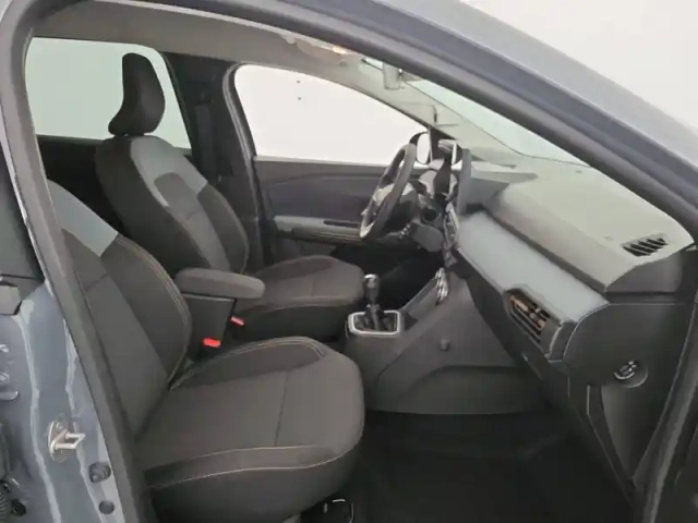 Dacia Jogger tce 110 7 pl — photo 23