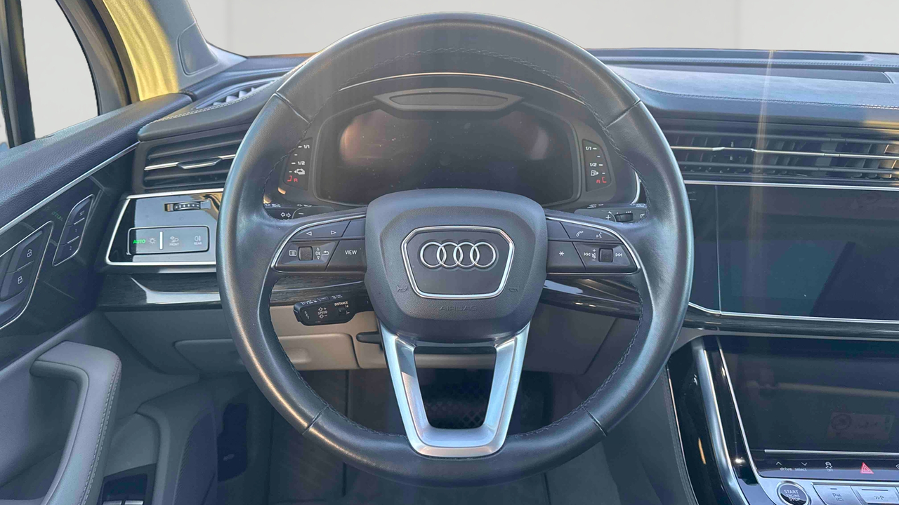 Audi Q7 55 TFSI e 380 Tiptronic 8 Quattro — photo 10