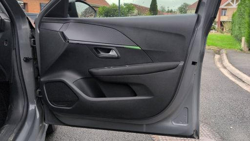 Peugeot 208 1.2 PureTech 100 - Style Edition – 2024 – 26220 km – Essence – Boîte Manuelle — photo 25
