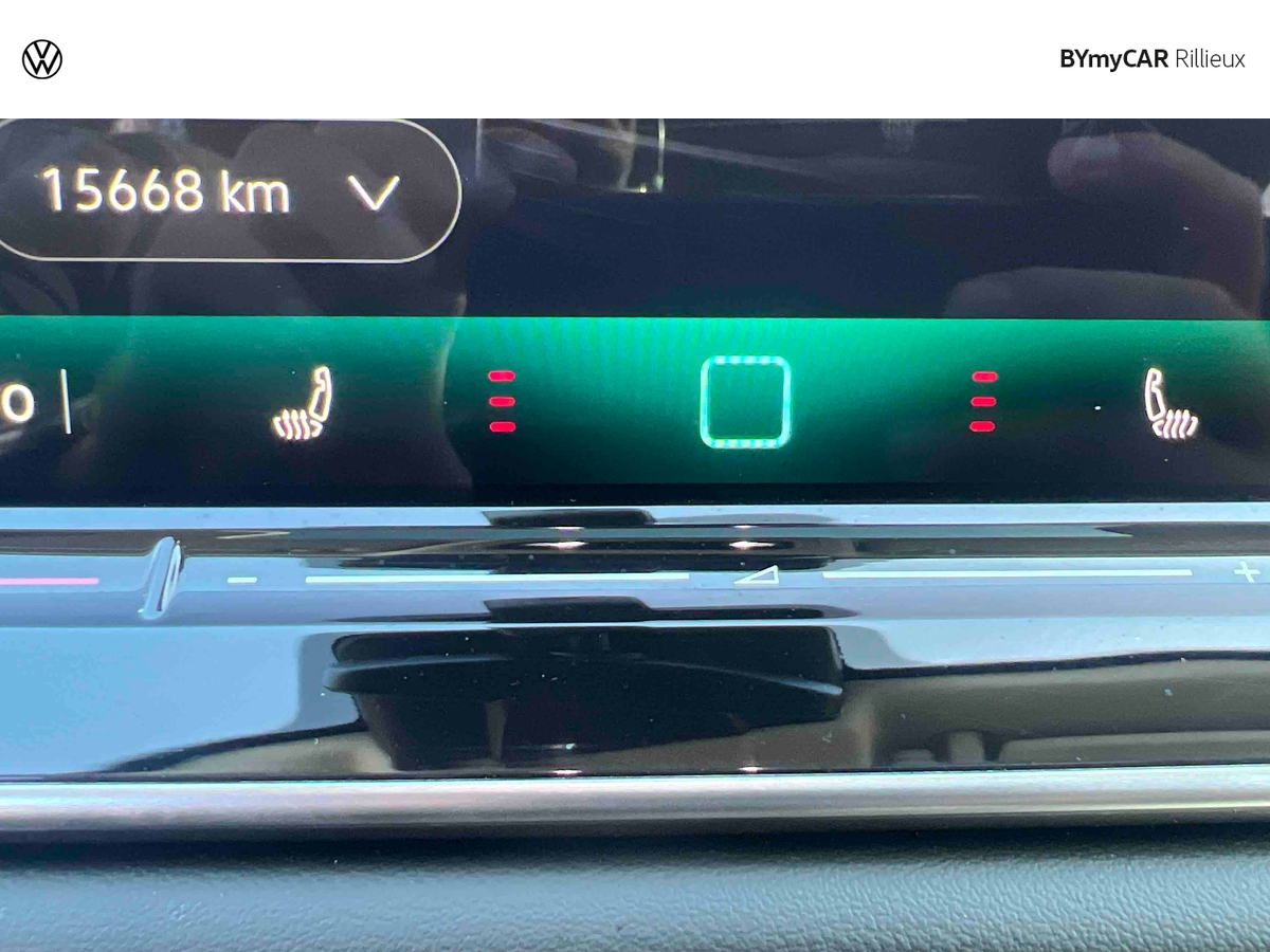 Volkswagen Tiguan 1.5 eHybrid 204ch DSG6 — photo 30