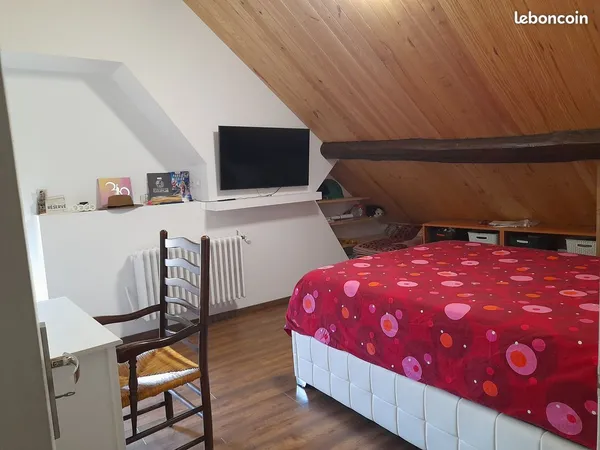 Grande maison familiale à fort potentiel - 5 chambres, dépendances, sous-sol