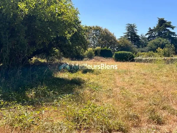 Magnifique terrain de 1678 m2 constructible