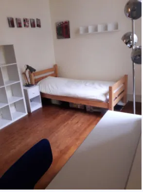 Loue Chambre étudiante dans appartement familial
