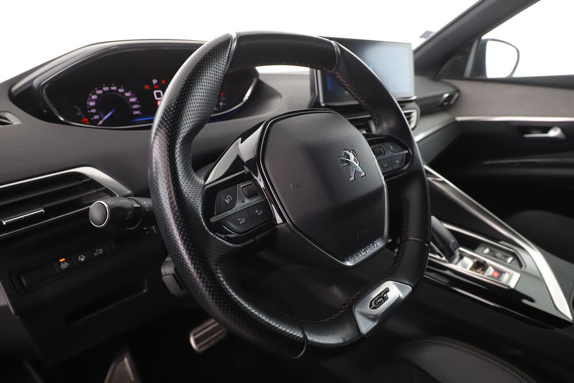 Peugeot 3008 1.5 Blue-HDi GT EAT8 — photo 10