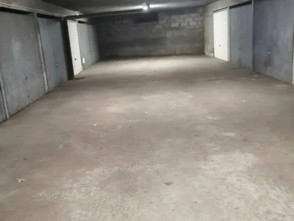 Parking 13 m²