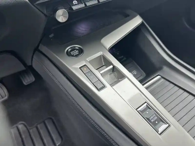 Peugeot 408 phev 225 e-eat8 — photo 14