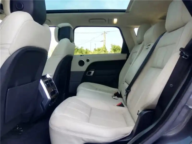 Land Rover Range Rover mark ix p400e phev 2.0l 404ch — photo 13