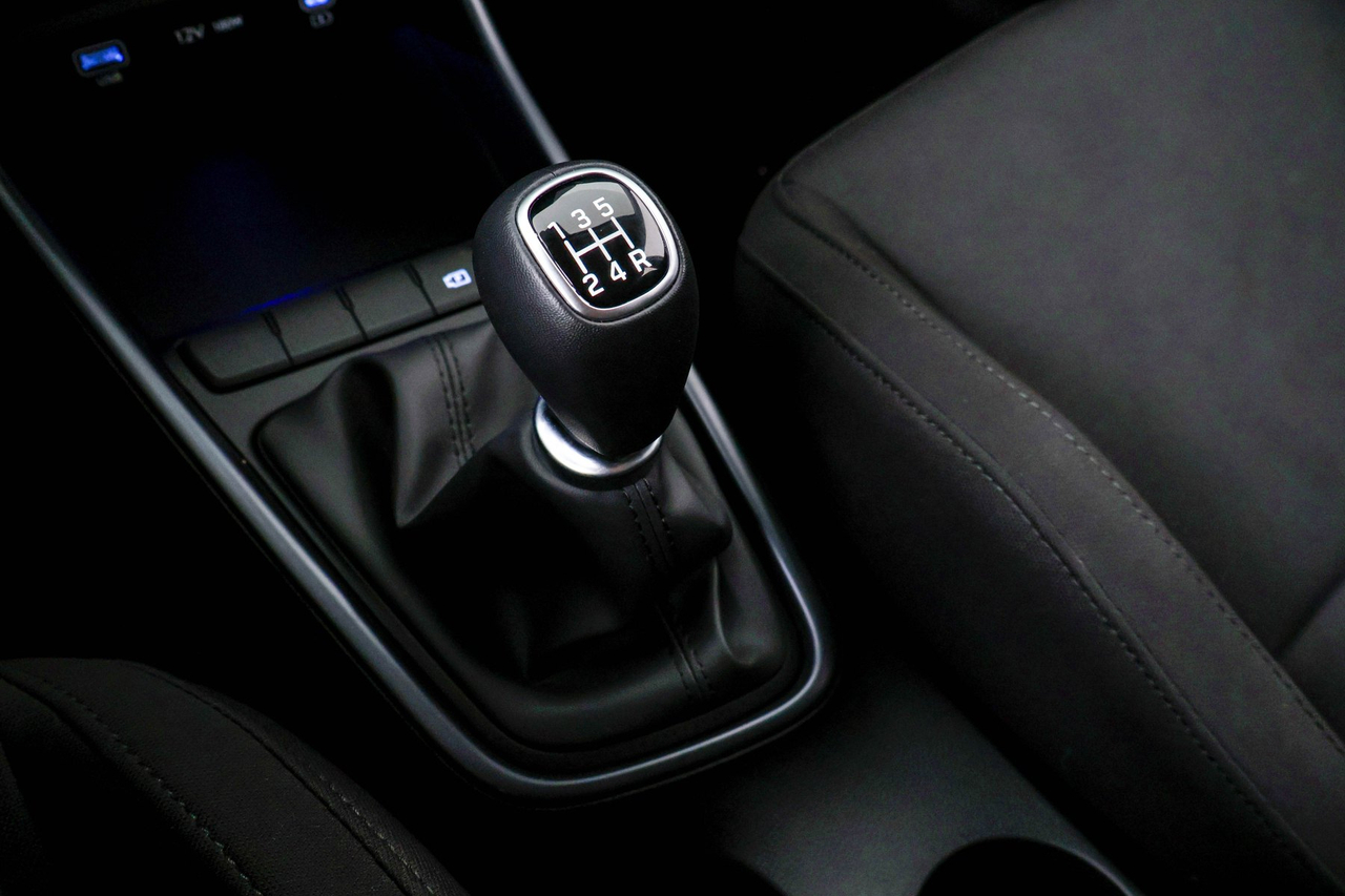 Hyundai BAYON — photo 23
