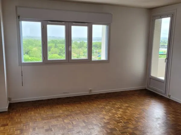 Location appartement T4 Angers Belle - Beille 850