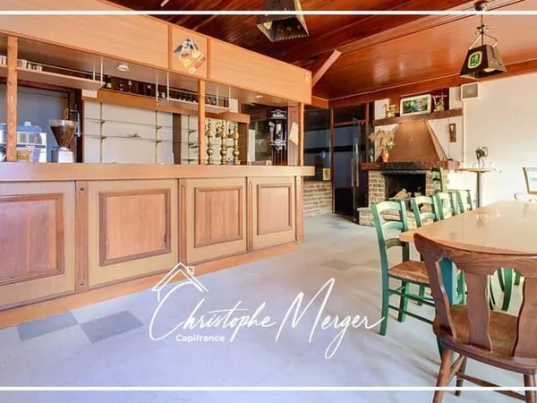 Immeuble à vendre DOLVING (57), proche de Sarrebourg, bar - restaurant - appartement, avec jardin
