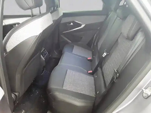 Peugeot 3008 hybrid 145 e-dcs6 — photo 33
