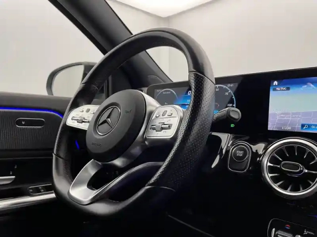 Mercedes Eqa 250 — photo 24