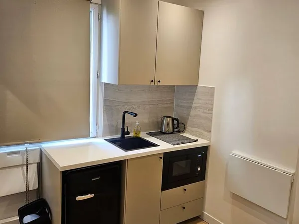 Appartement 1 pièce 9 m²