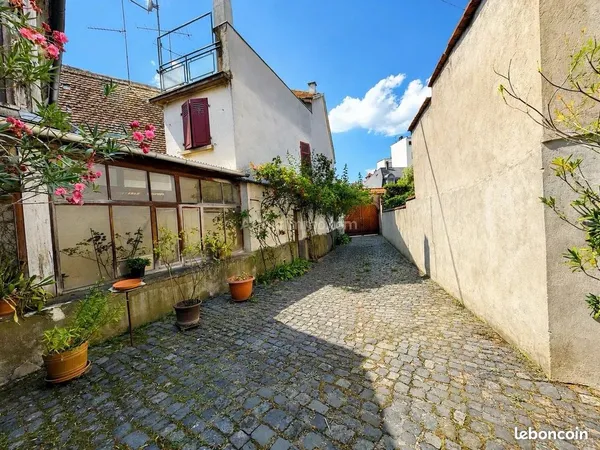 Immeuble 11 pièces 224 m²