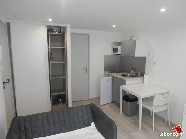 Studio 1 pièce 25 m²