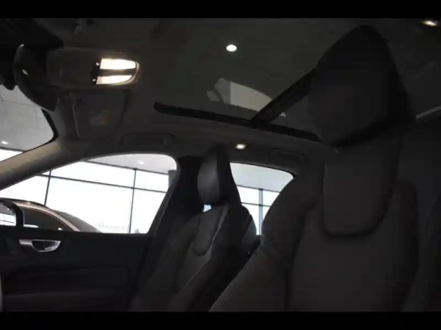 Volvo Xc60 t6 awd 253 + 145ch plus style dark geartronic — photo 27