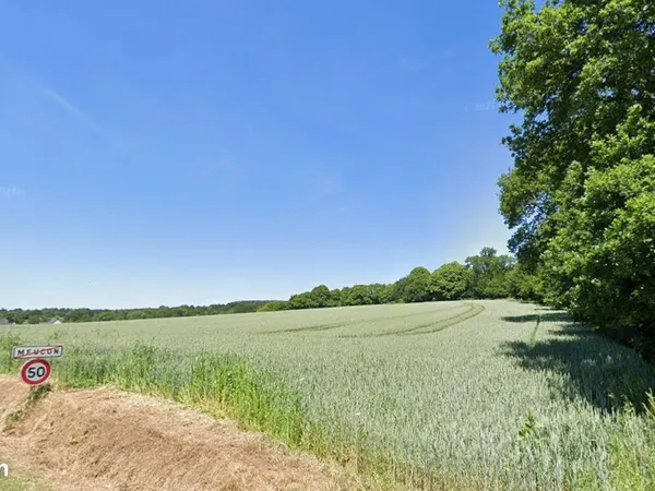 Terrains viabilisés proche bourg de MEUCON