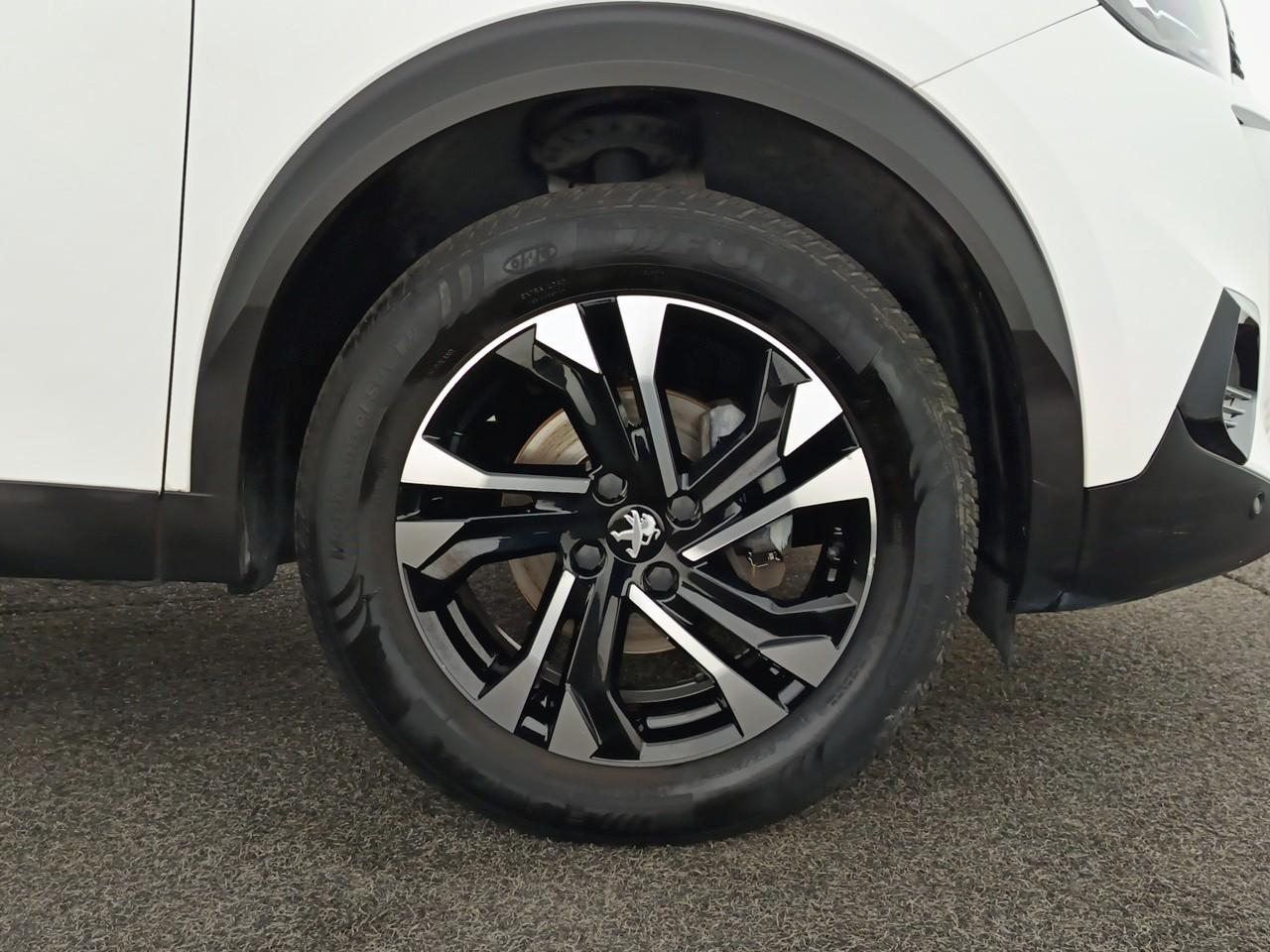 Peugeot 2008 puretech 130 s&s eat8 allure business — photo 11