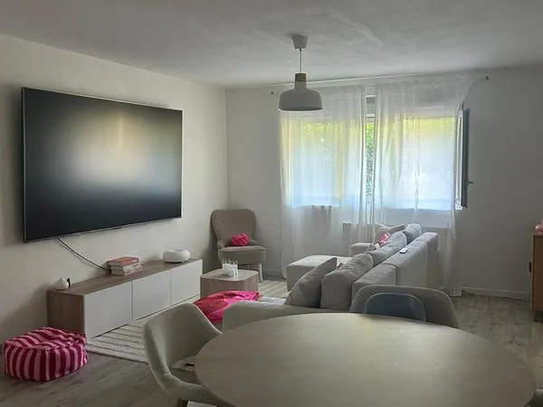 Appartement 3 pièces - 65m² - Rez-de-chaussée - Gex centre