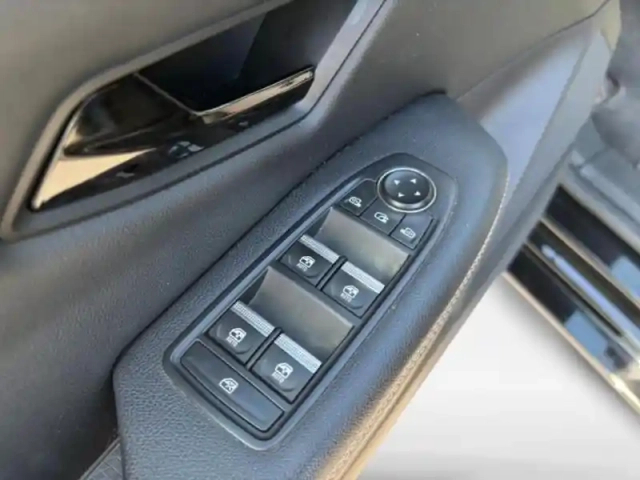 Renault Megane e-tech electric ev60 220ch iconic optimum charge — photo 15