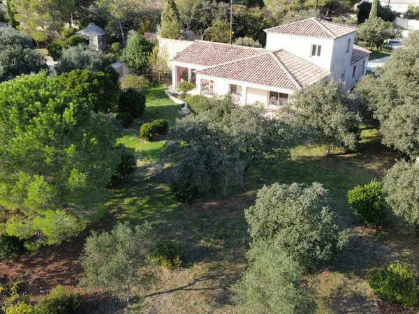 Villa 5 pièces 140 m²