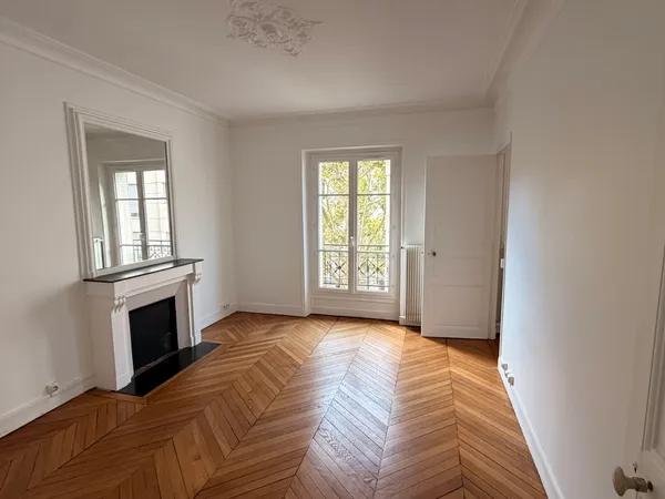 Vends Appartement de 3 pièces, 2 chambres à Paris 16eme
